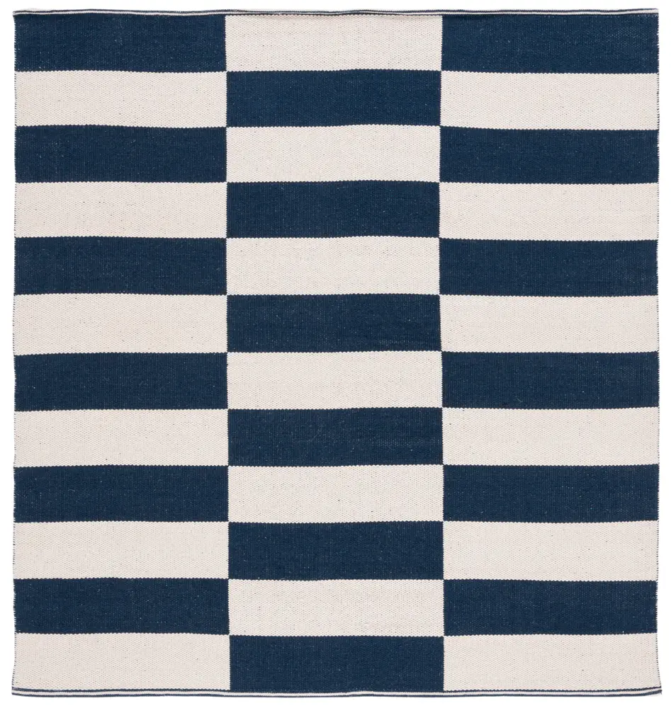 Safavieh Montauk 6'-0