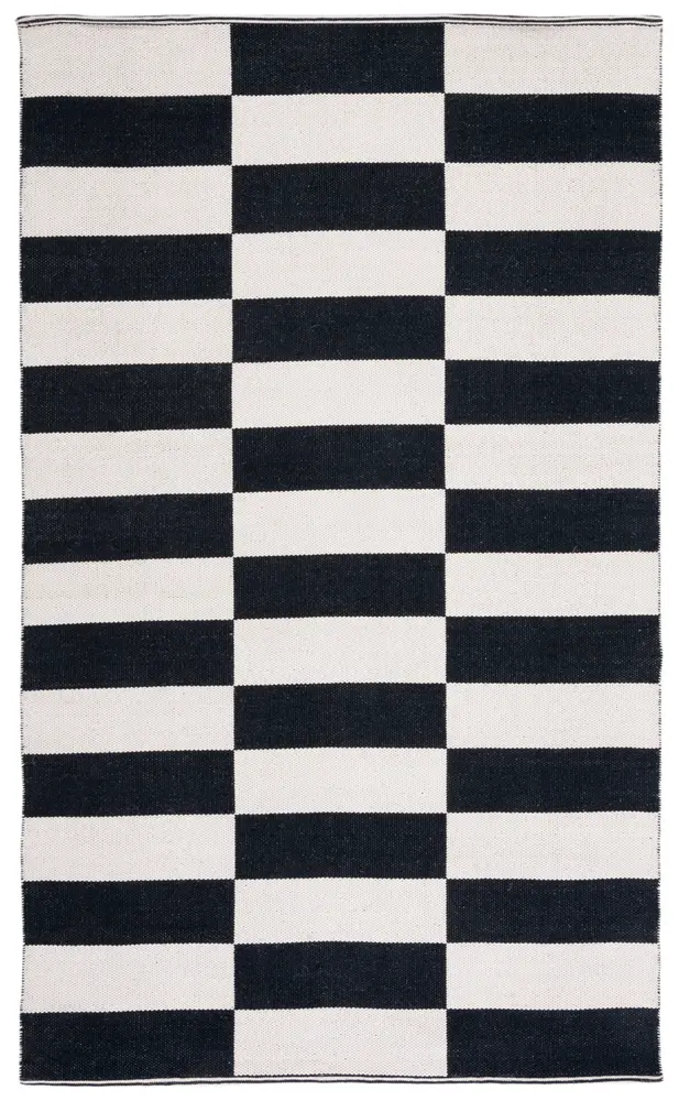 Safavieh Montauk 4'-0