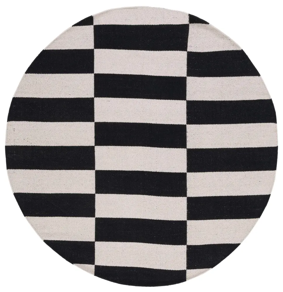 Safavieh Montauk 6'-0