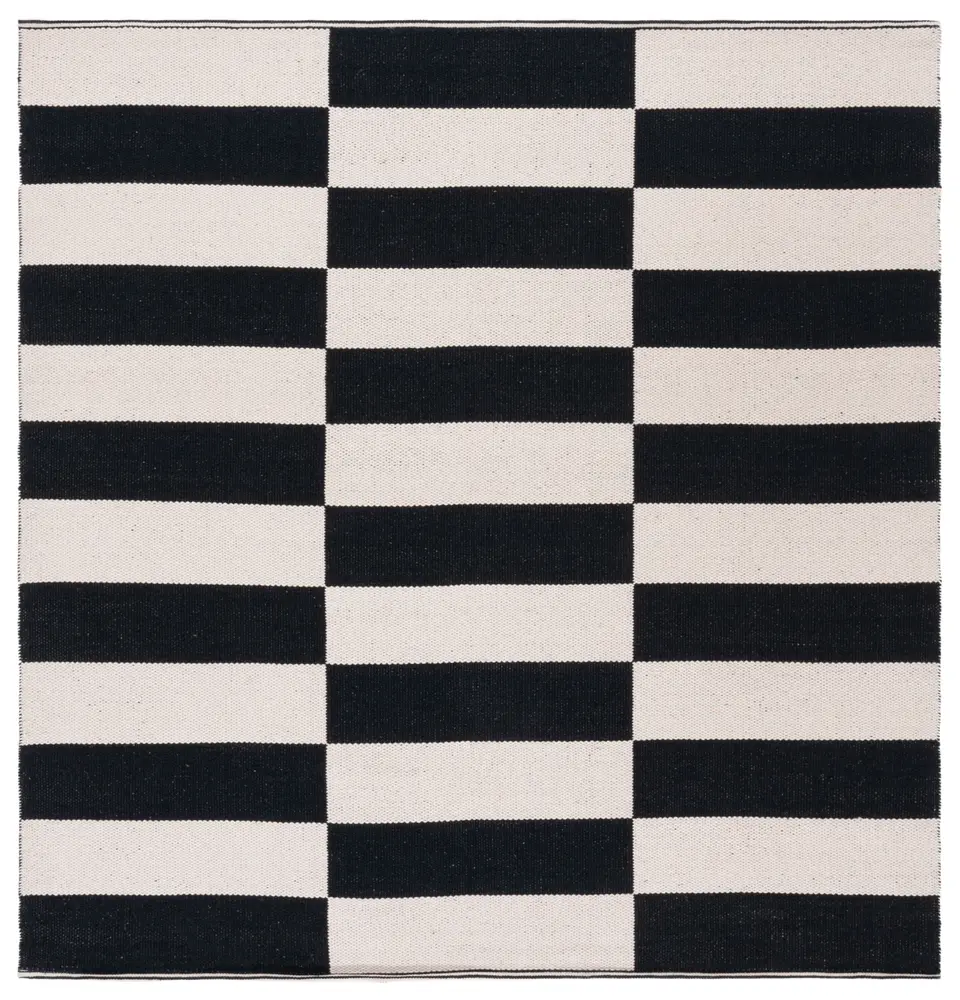 Safavieh Montauk 6'-0