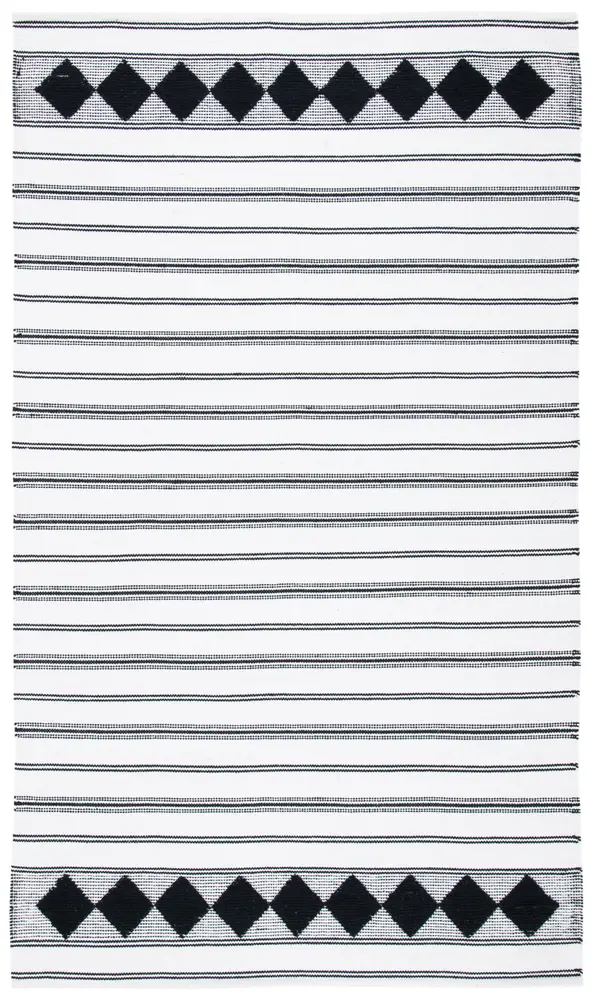 Safavieh Montauk 5'-0