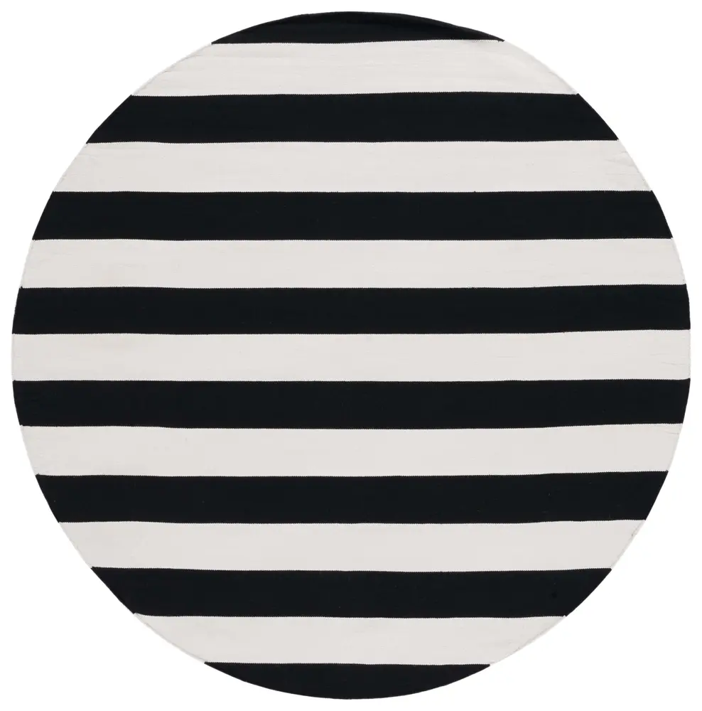 Safavieh Montauk 8'-0