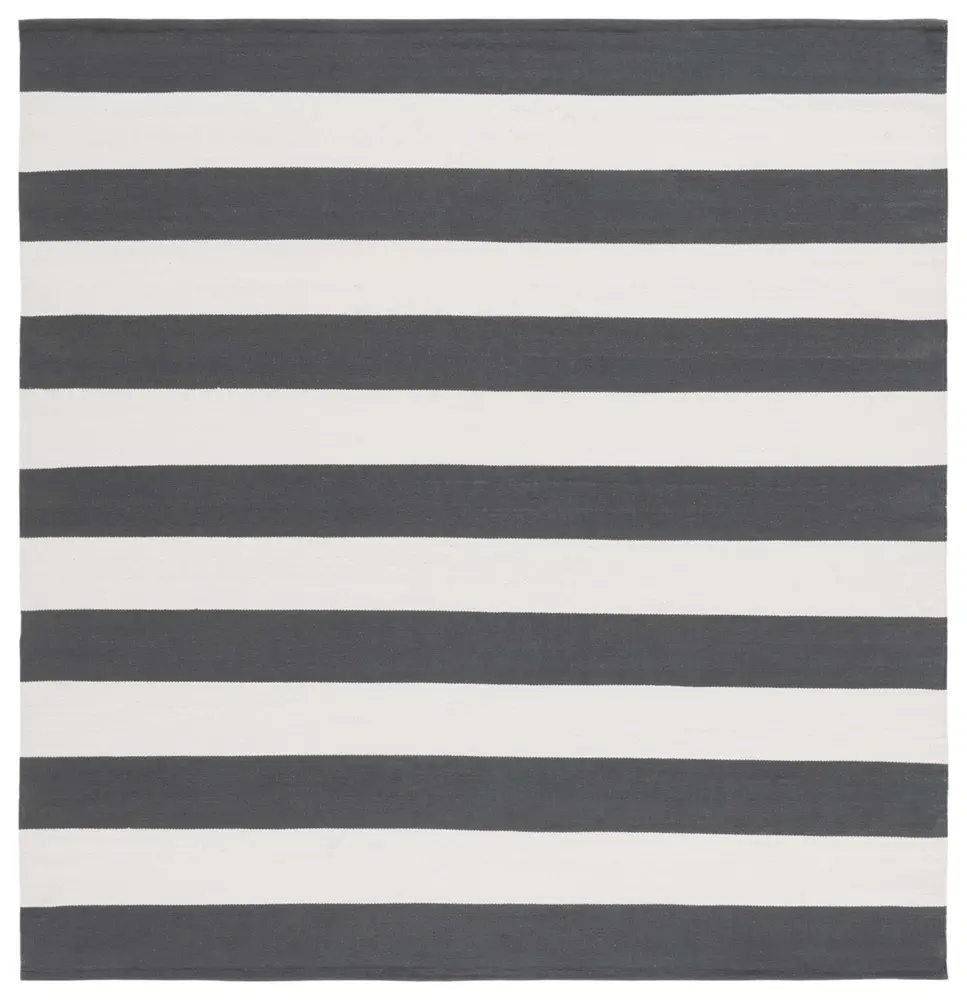 Safavieh Montauk 6'-0