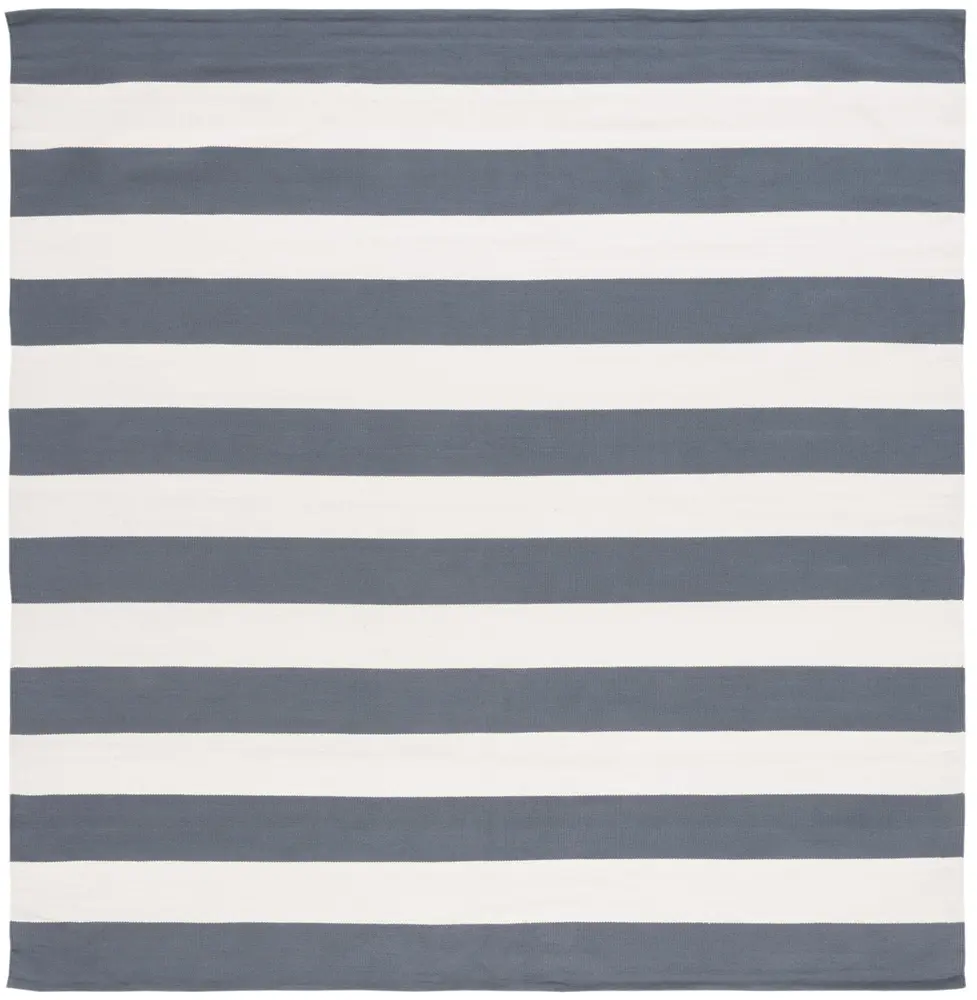 Safavieh Montauk 7'-0