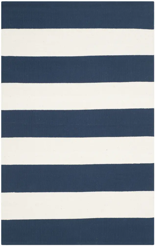 Safavieh Montauk 2'-6