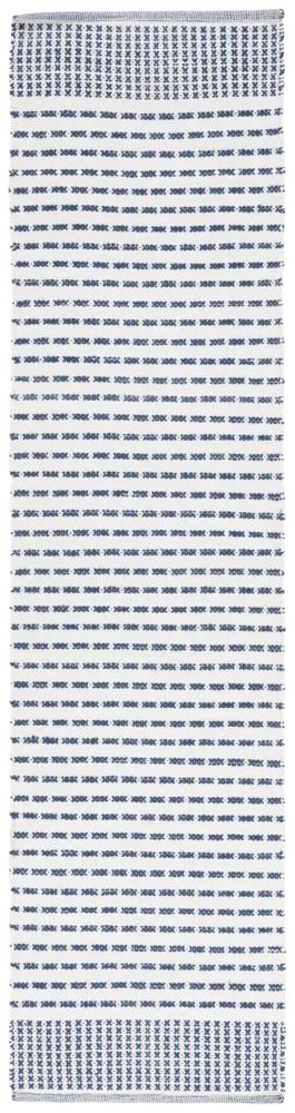 Safavieh Montauk 2'-3