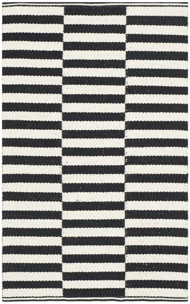 Safavieh Montauk 2'-6