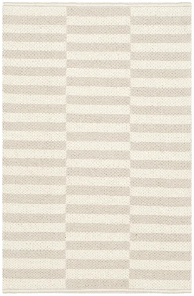 Safavieh Montauk 2'-6