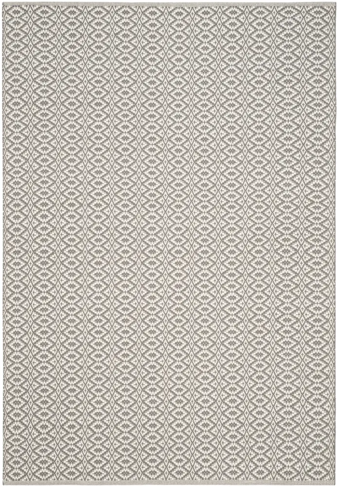 Safavieh Montauk 4'-0