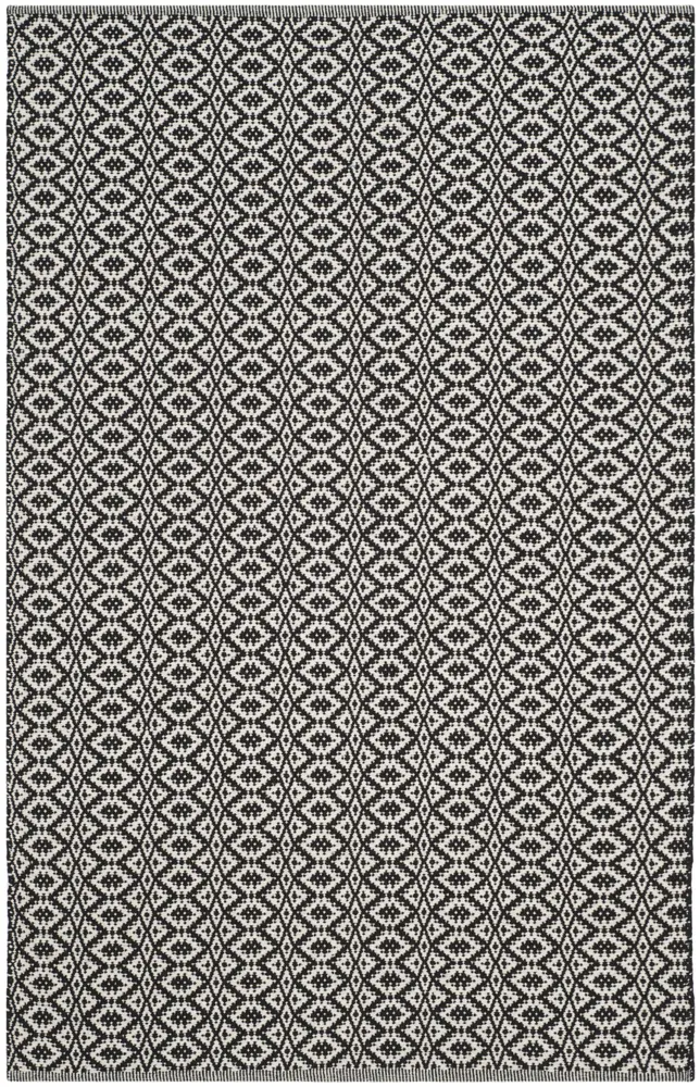 Safavieh Montauk 4'-0