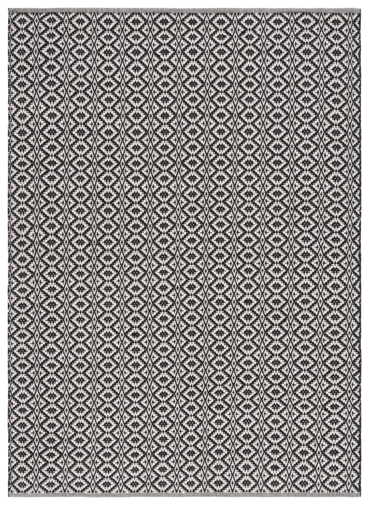 Safavieh Montauk 5'-0