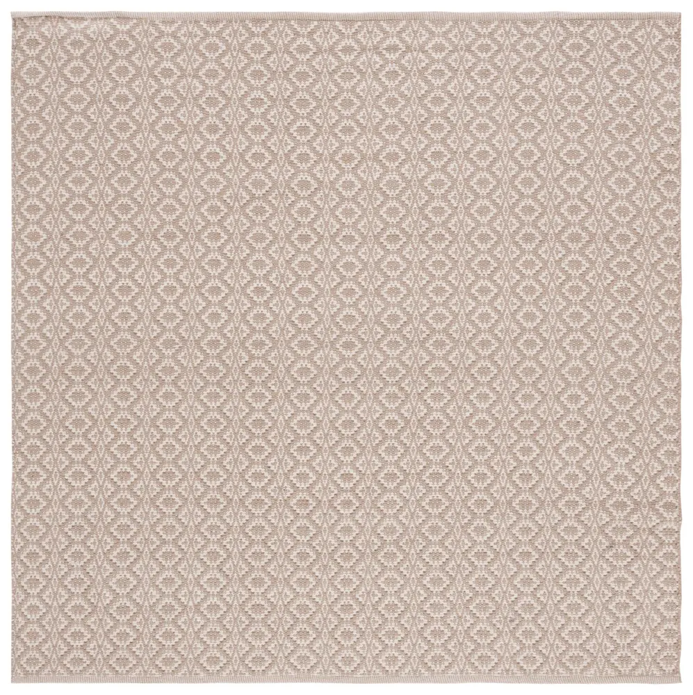 Safavieh Montauk 6'-0