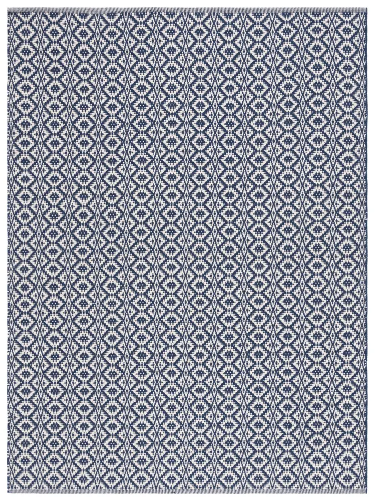 Safavieh Montauk 5'-0