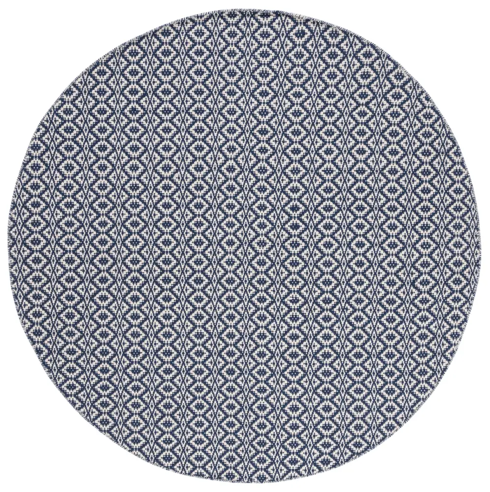 Safavieh Montauk 6'-0