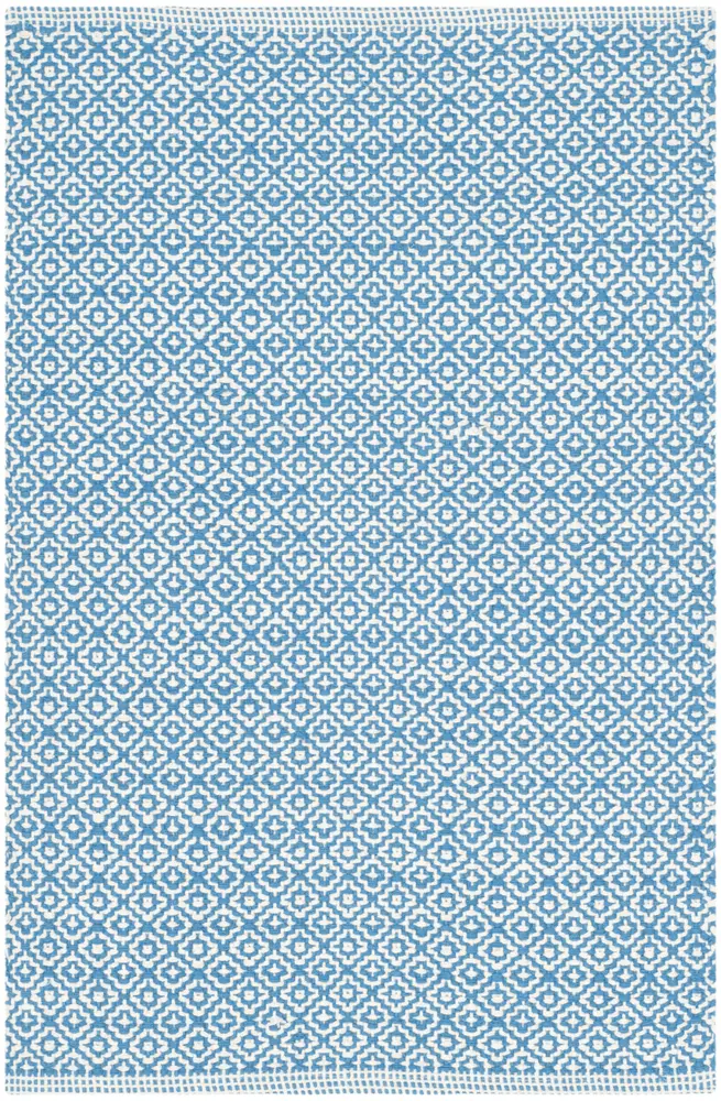 Safavieh Montauk 2'-6