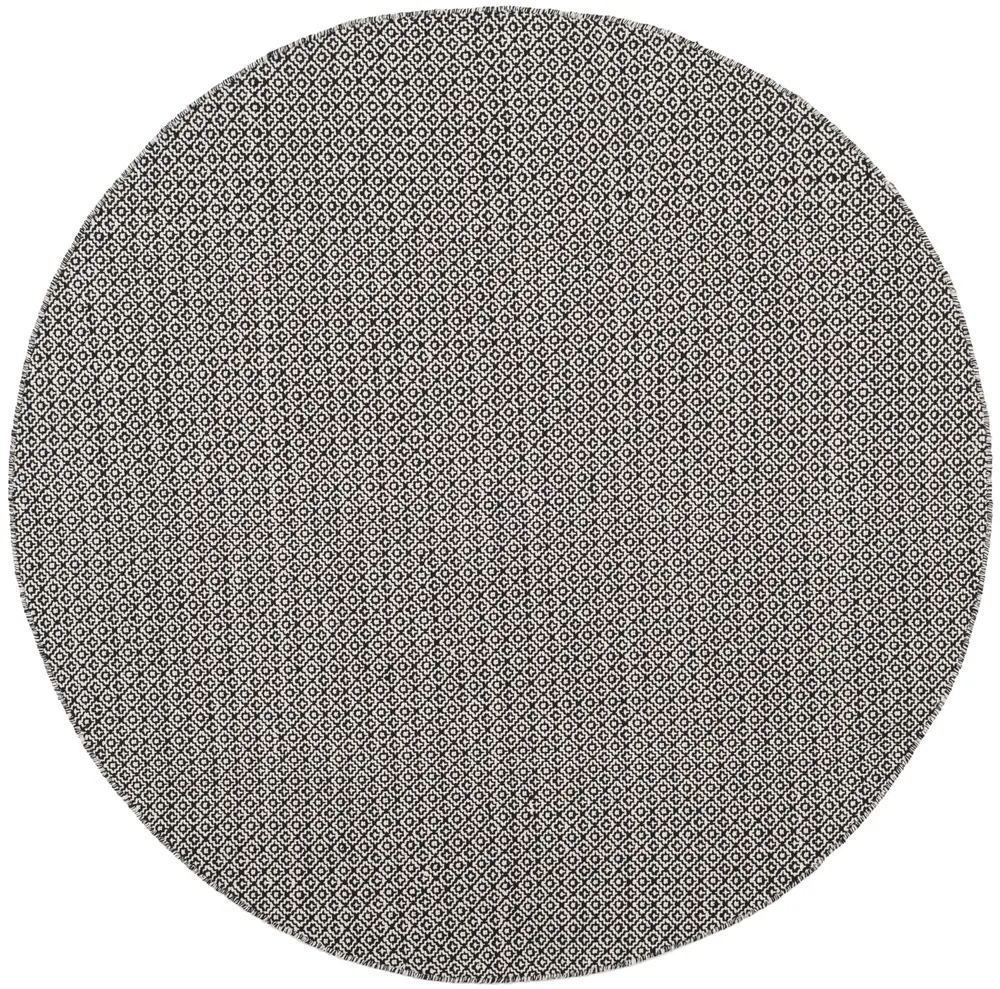 Safavieh Montauk 6'-0