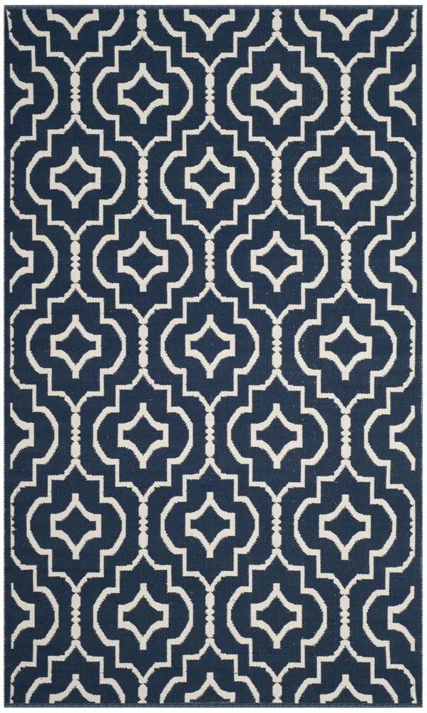 Safavieh Montauk 5'-0