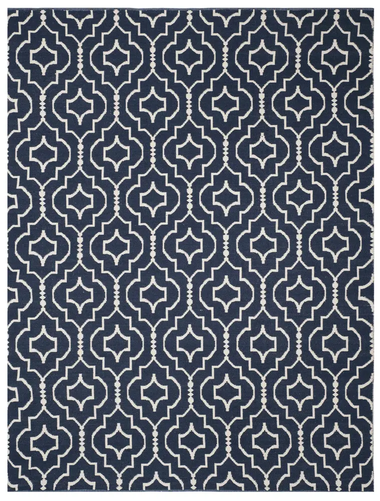 Safavieh Montauk 8'-0