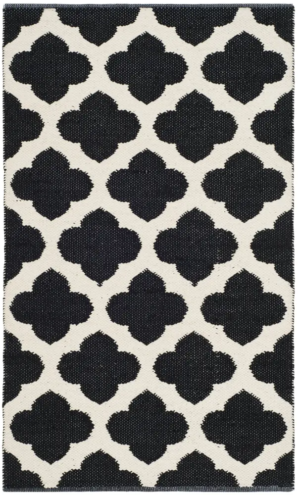 Safavieh Montauk 2'-6