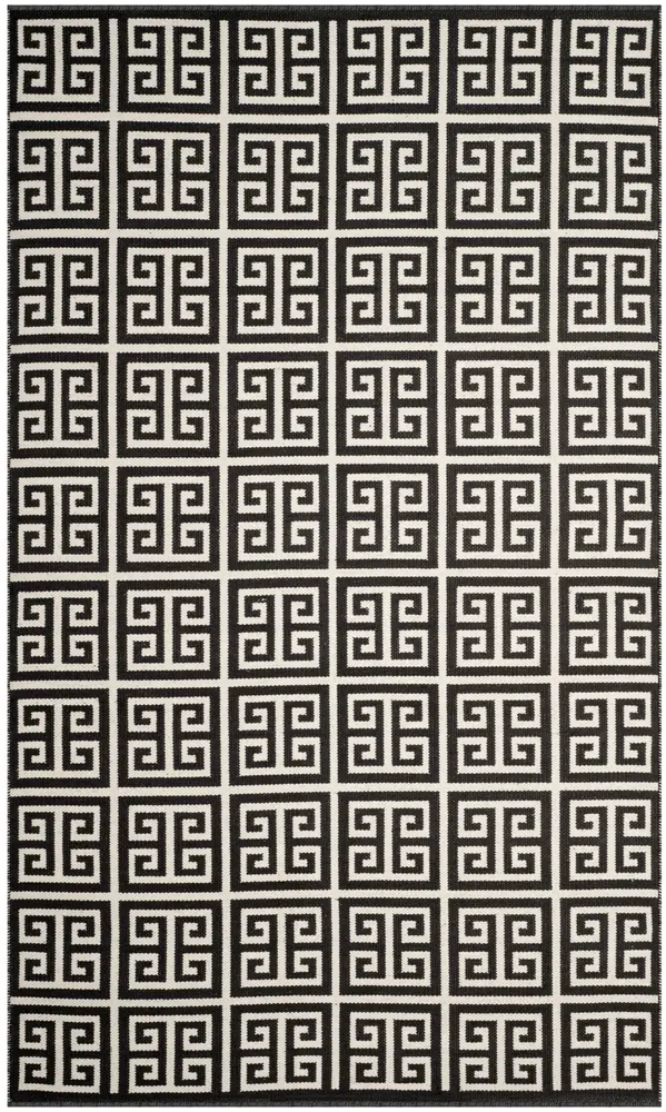 Safavieh Montauk 5'-0