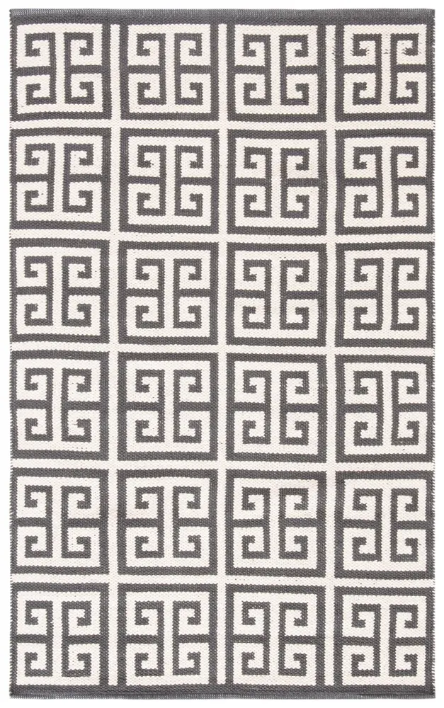 Safavieh Montauk 3'-0