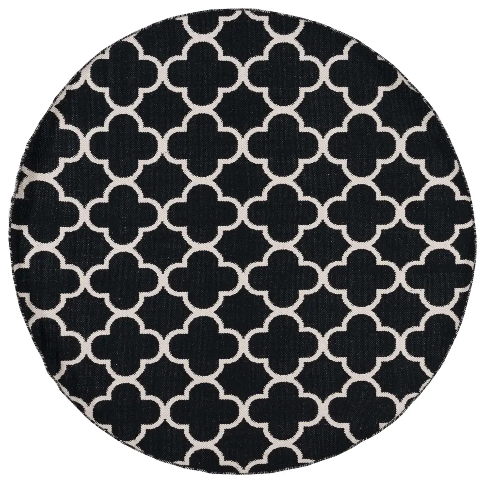 Safavieh Montauk 6'-0