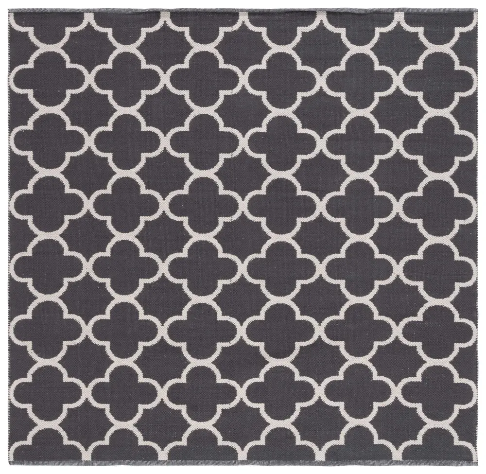 Safavieh Montauk 6'-0