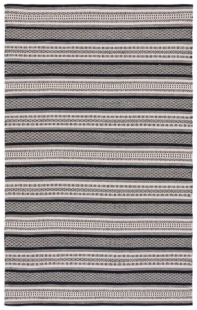 Safavieh Montauk 4'-0