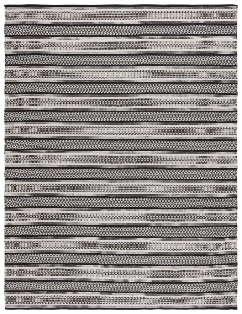 Safavieh Montauk 8'-0