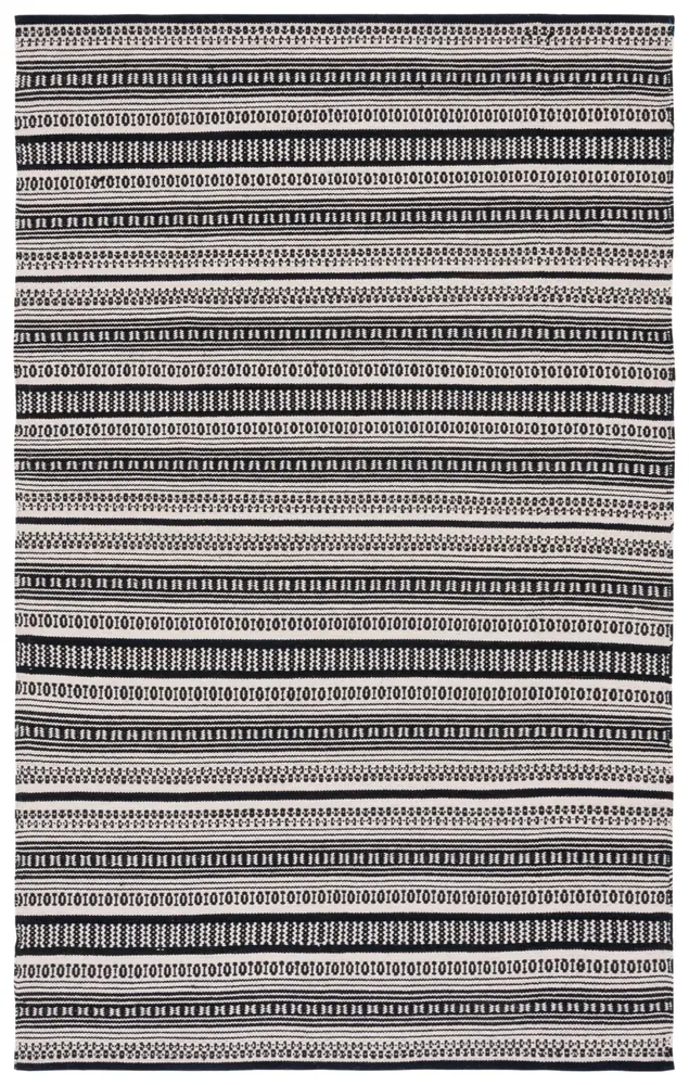 Safavieh Montauk 5'-0