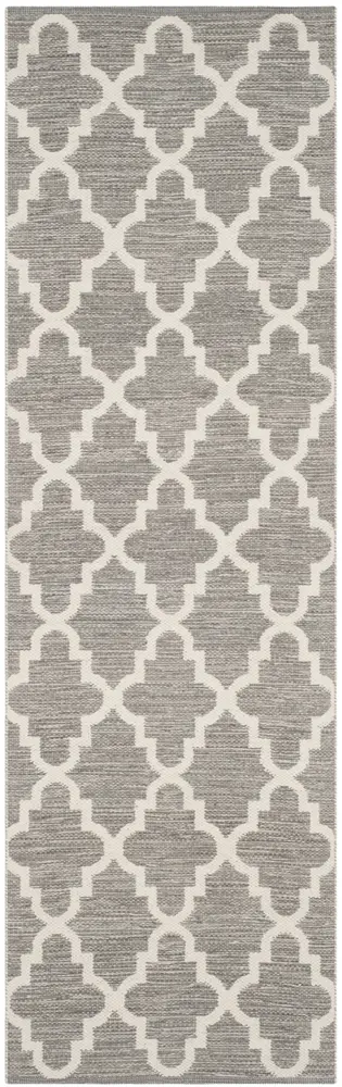 Safavieh Montauk 2'-3