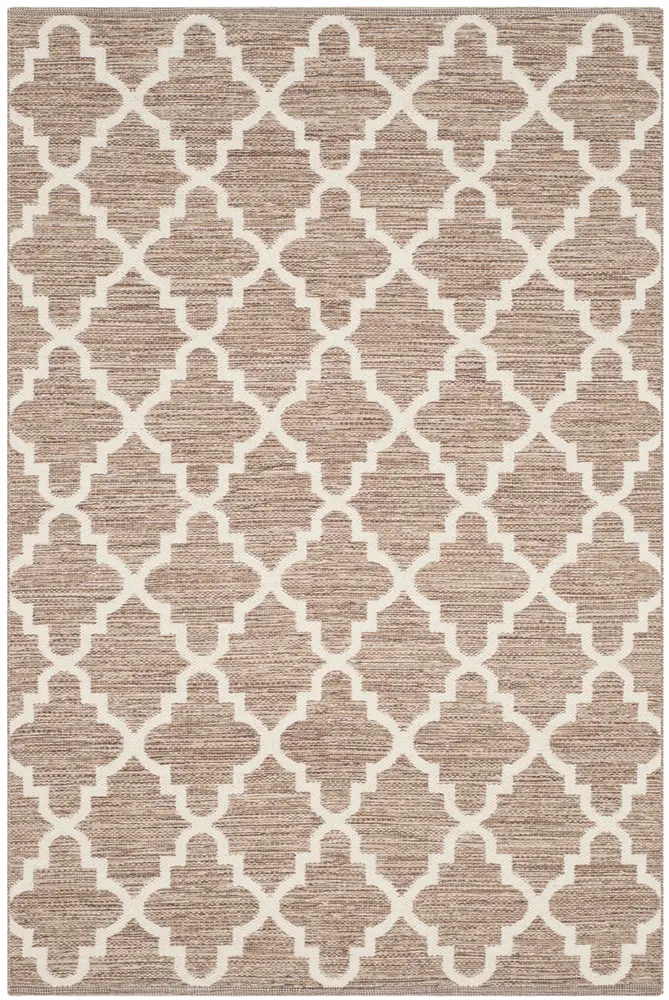 Safavieh Montauk 4'-0