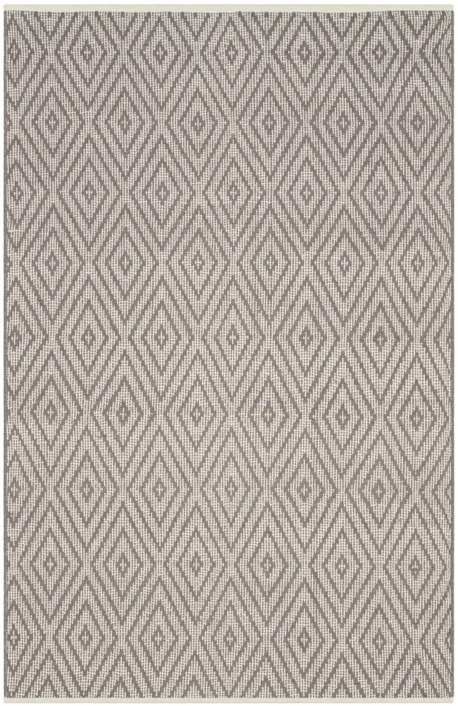 Safavieh Montauk 3'-0