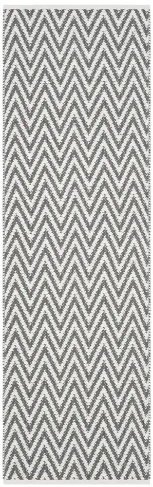 Safavieh Montauk 2'-3