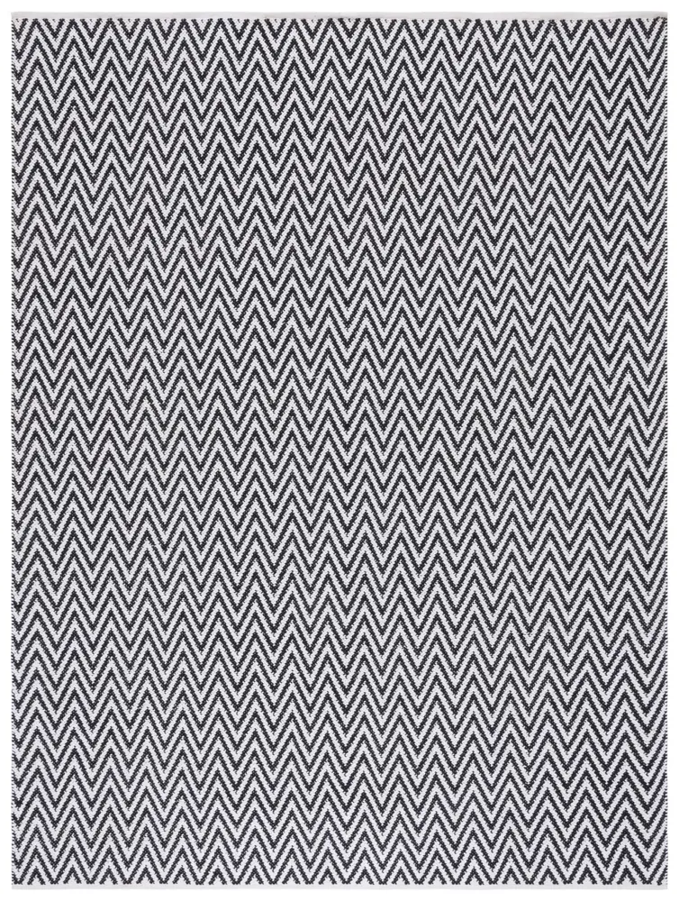 Safavieh Montauk 8'-0