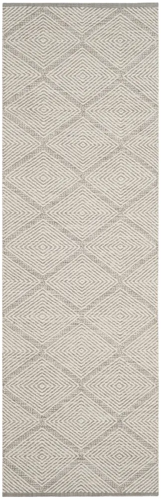 Safavieh Montauk 2'-3