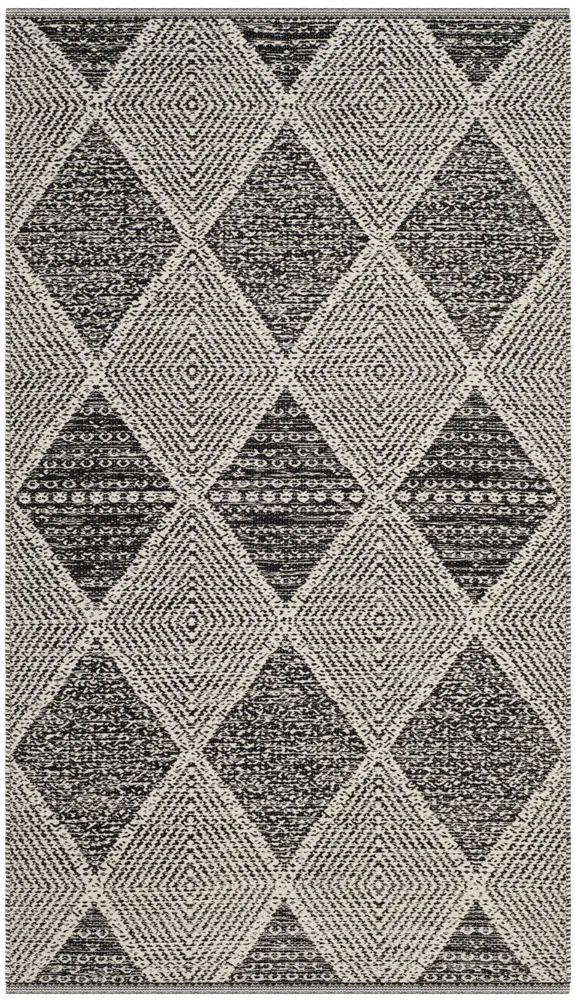 Safavieh Montauk 3'-0