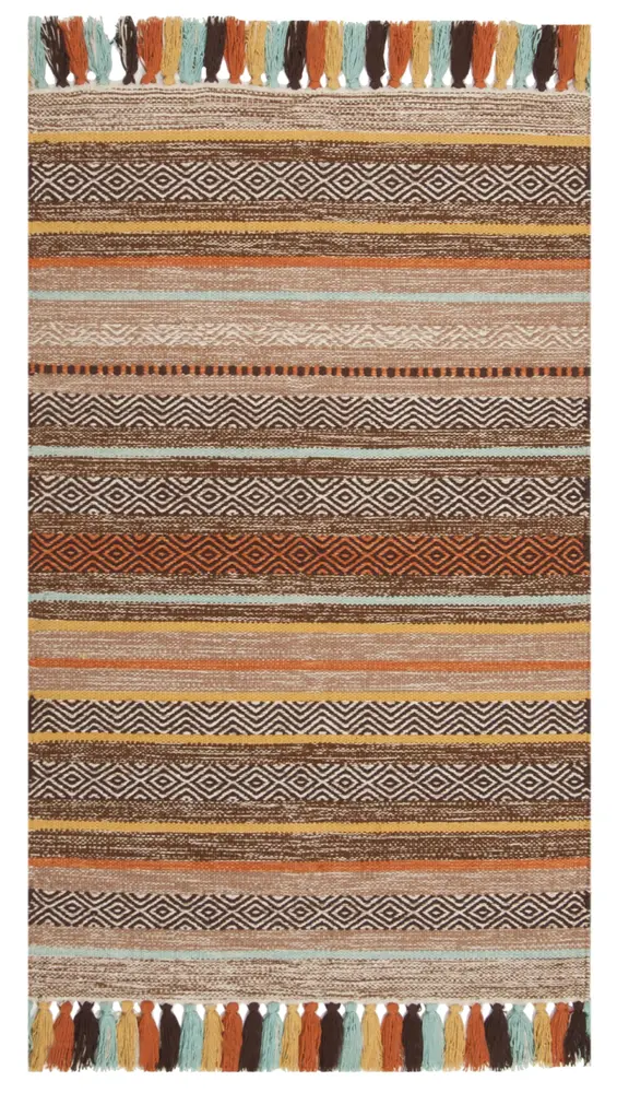 Safavieh Montauk 2'-6