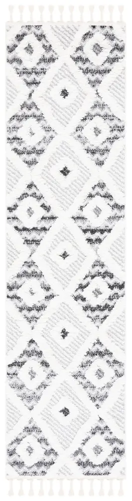 Safavieh Moroccan Tassel Shag 2'-3