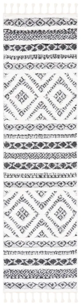 Safavieh Moroccan Tassel Shag 2'-3