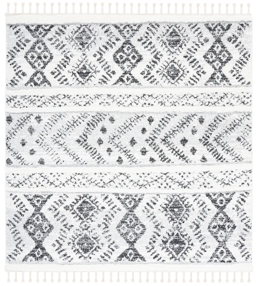 Safavieh Moroccan Tassel Shag 6'-7