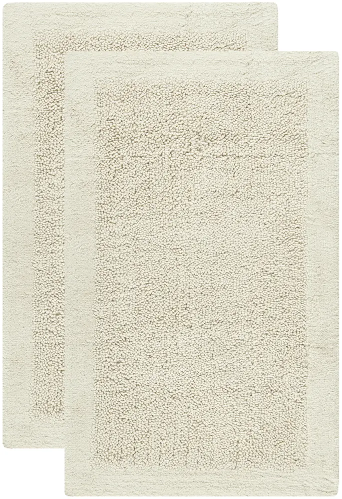 Safavieh Plush Master Bath 1'-9