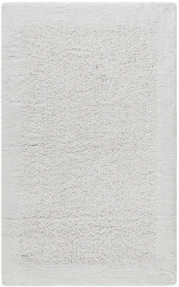 Safavieh Plush Master Bath 2'-3