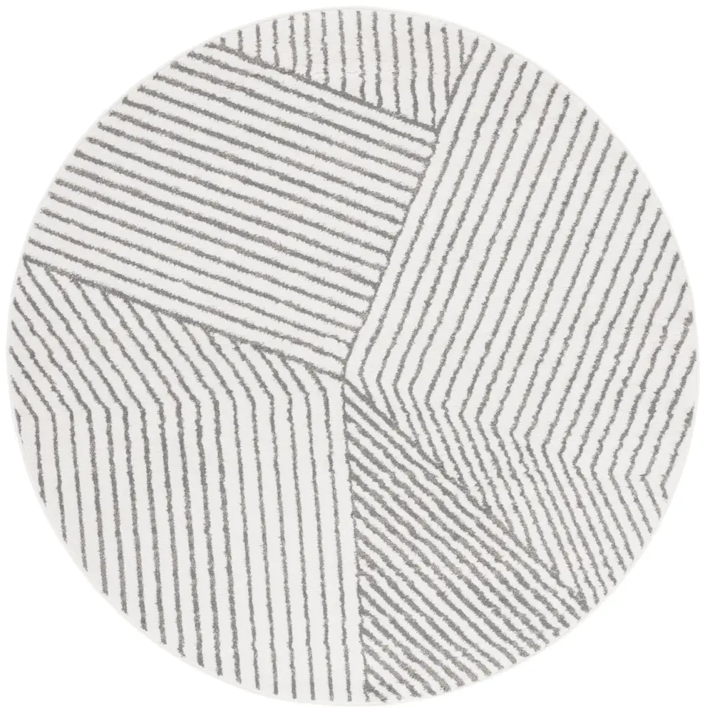 Safavieh Pyramid 6'-7