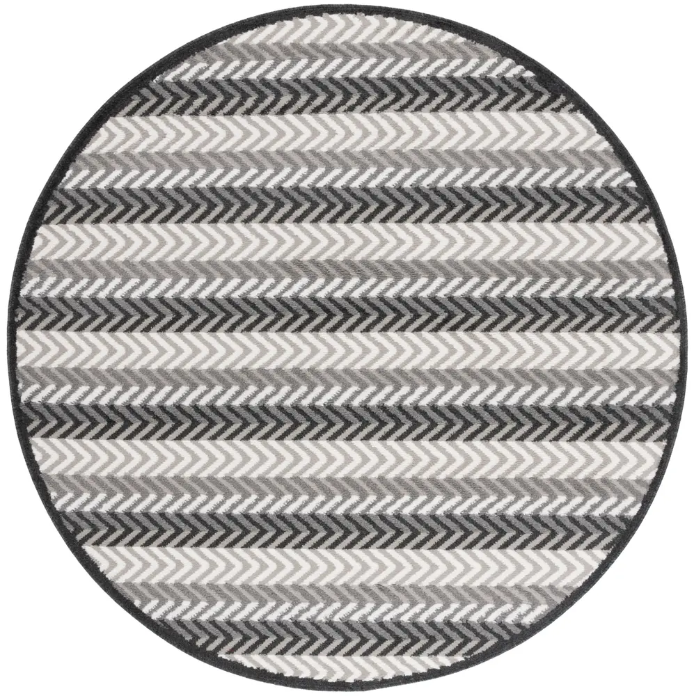 Safavieh Pyramid 6'-7