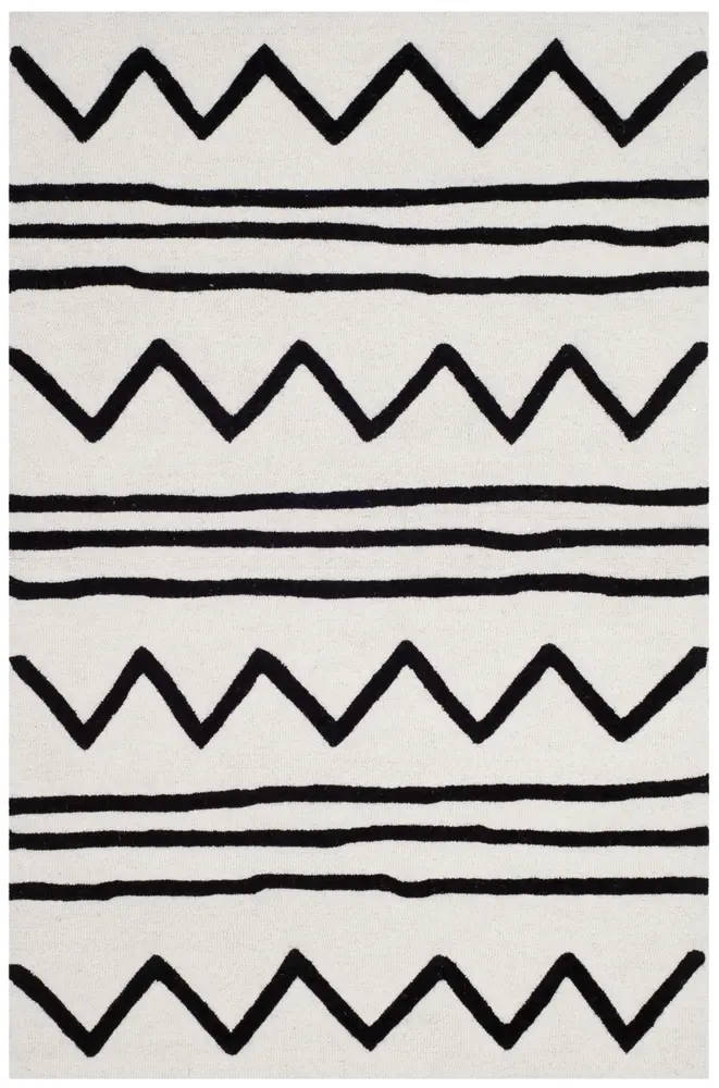 Safavieh Safavieh Kids 4'-0