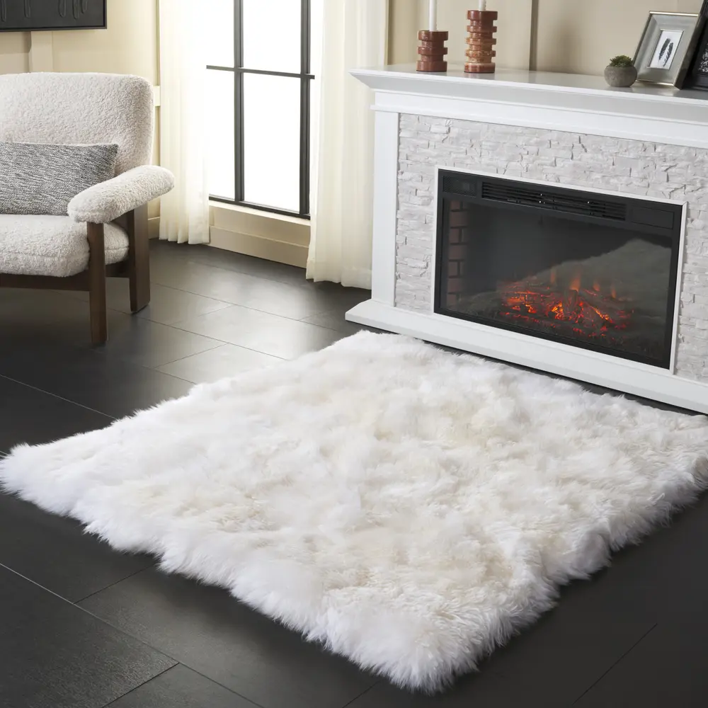 Safavieh Sheep Skin 4'-0