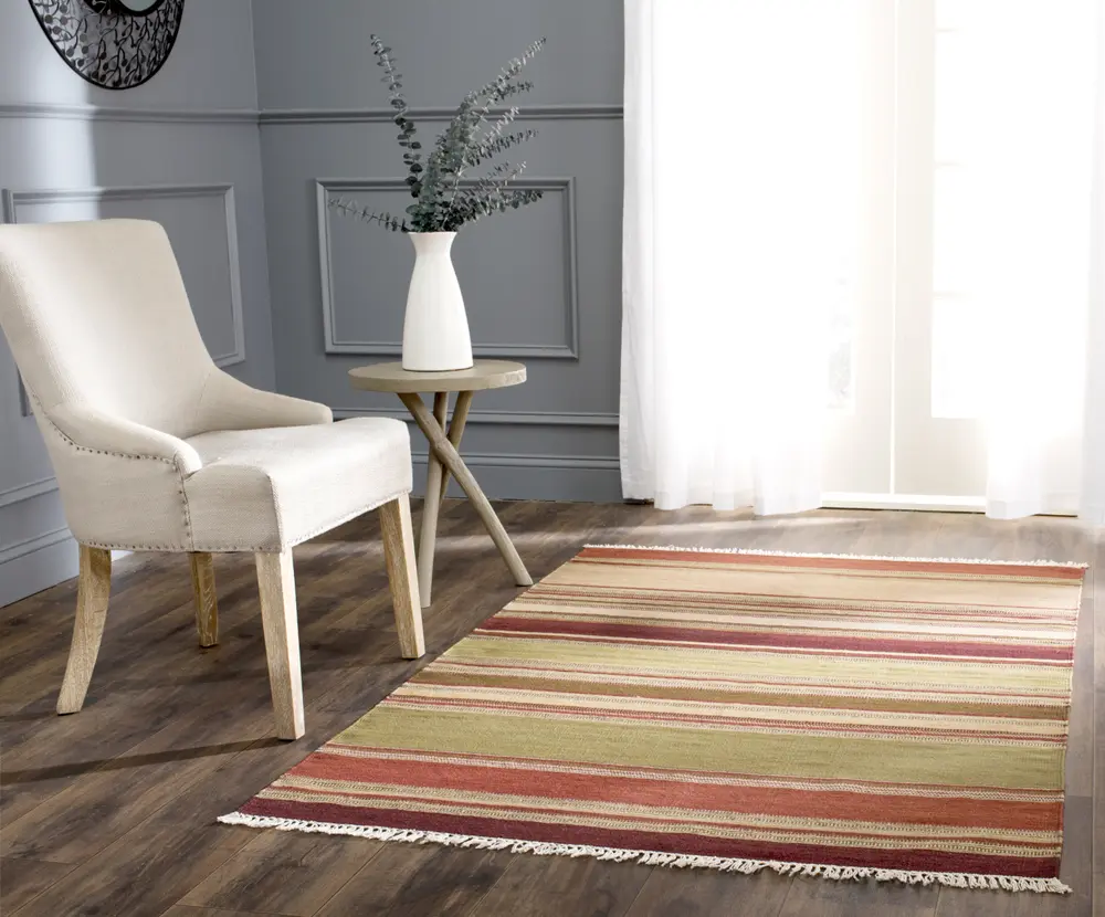Safavieh Striped Kilim 4'-0