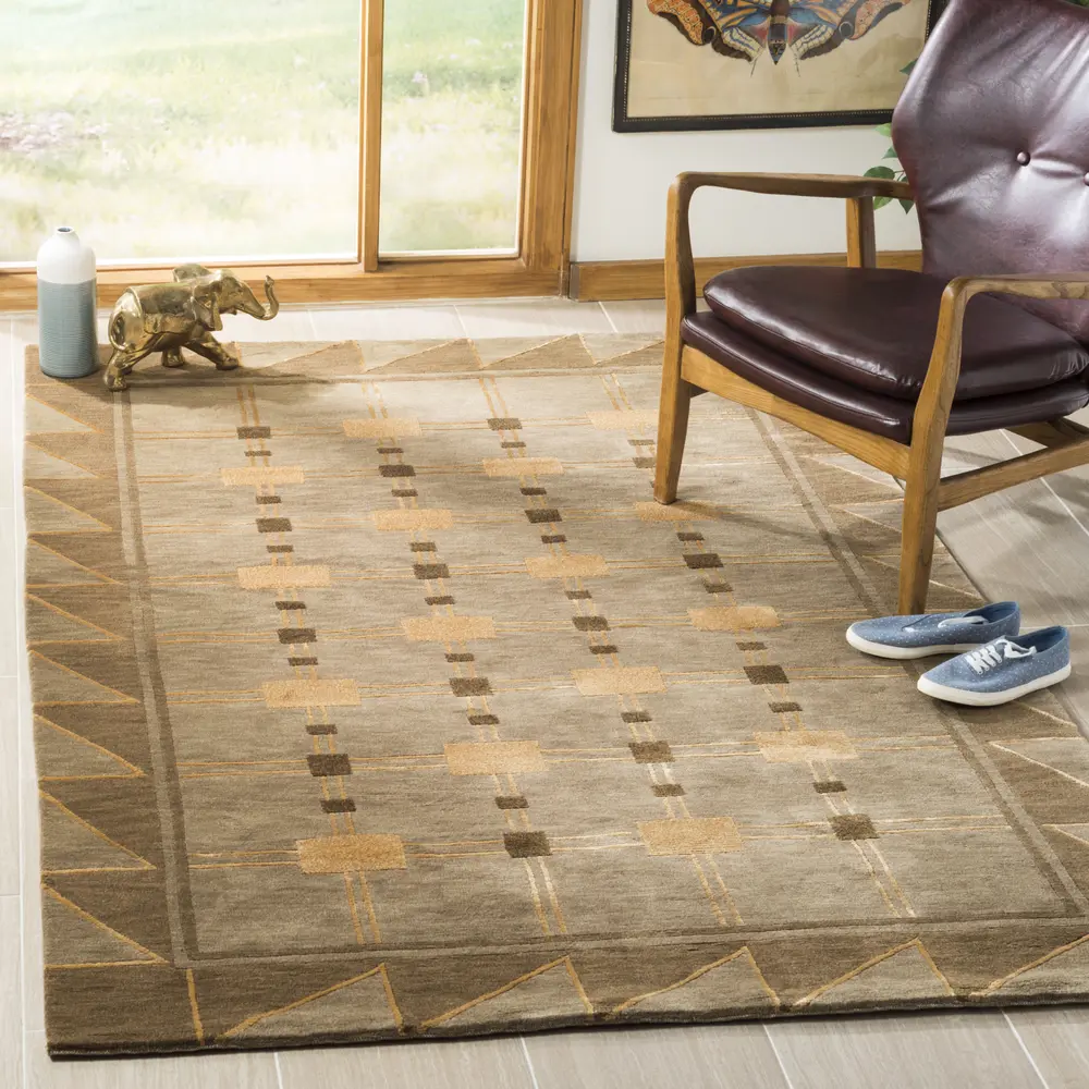 Safavieh Tibetan 4'-0