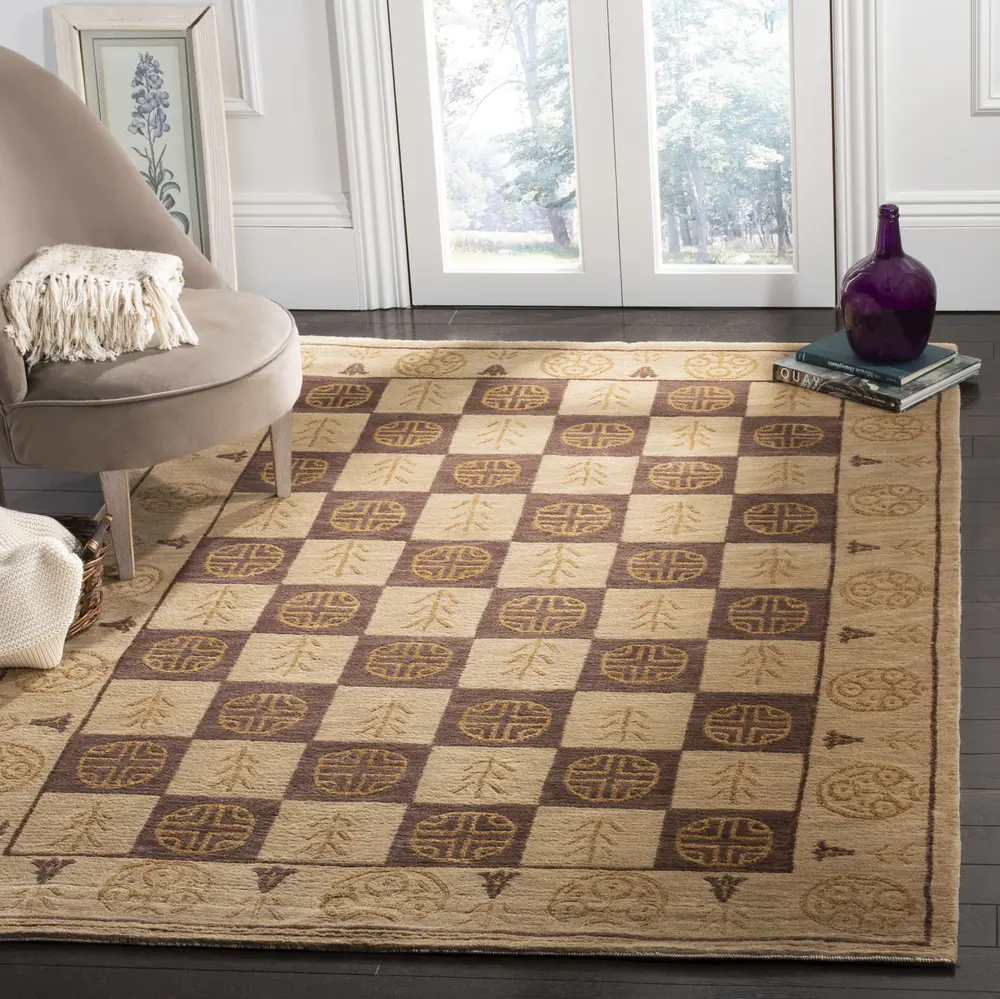 Safavieh Tibetan 8'-0